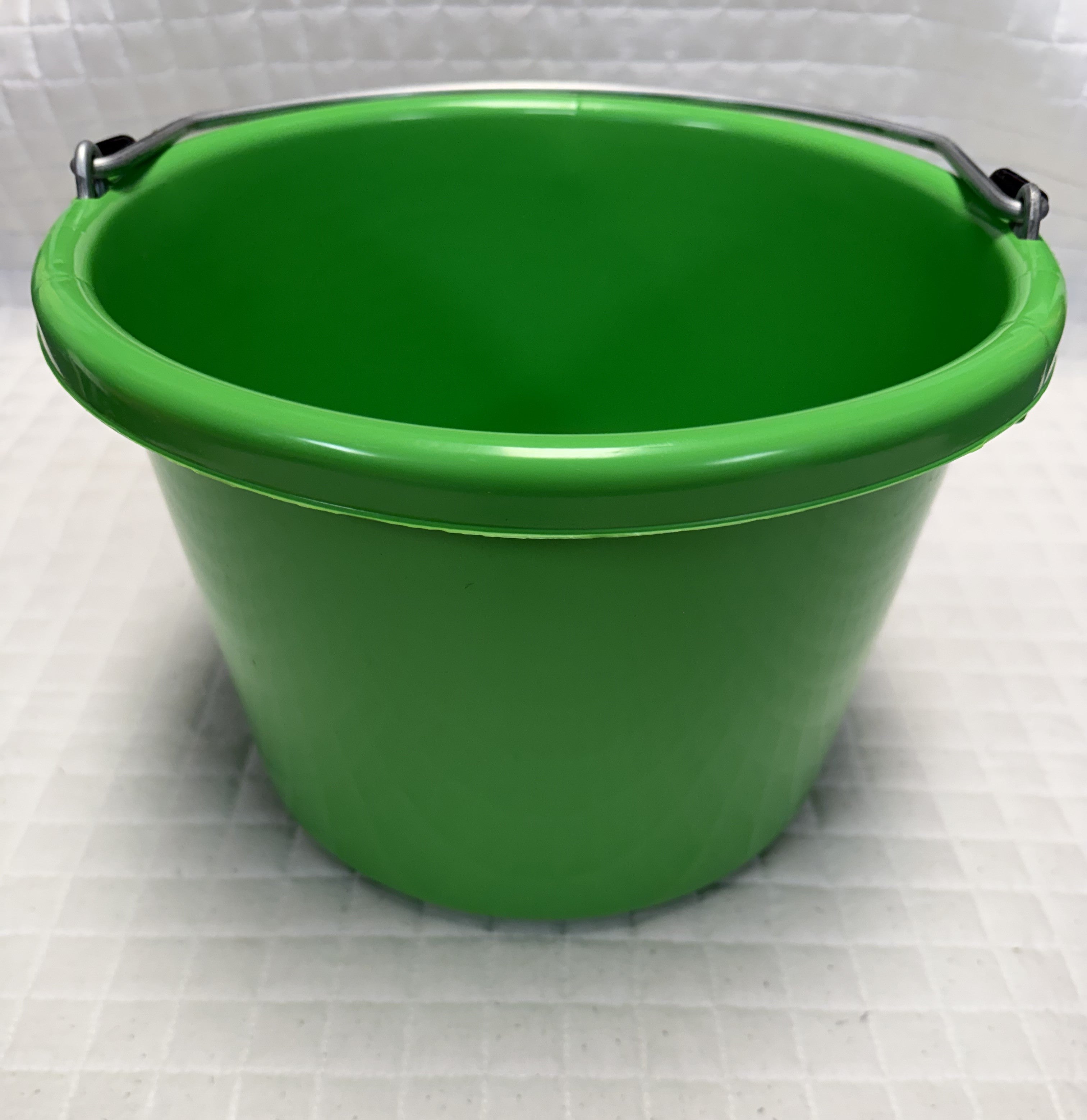 Duraflex 8 Quart Pail