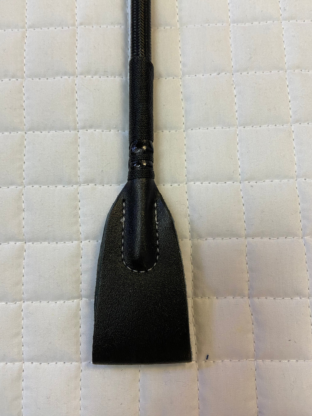 18" Black Jumping Bat
