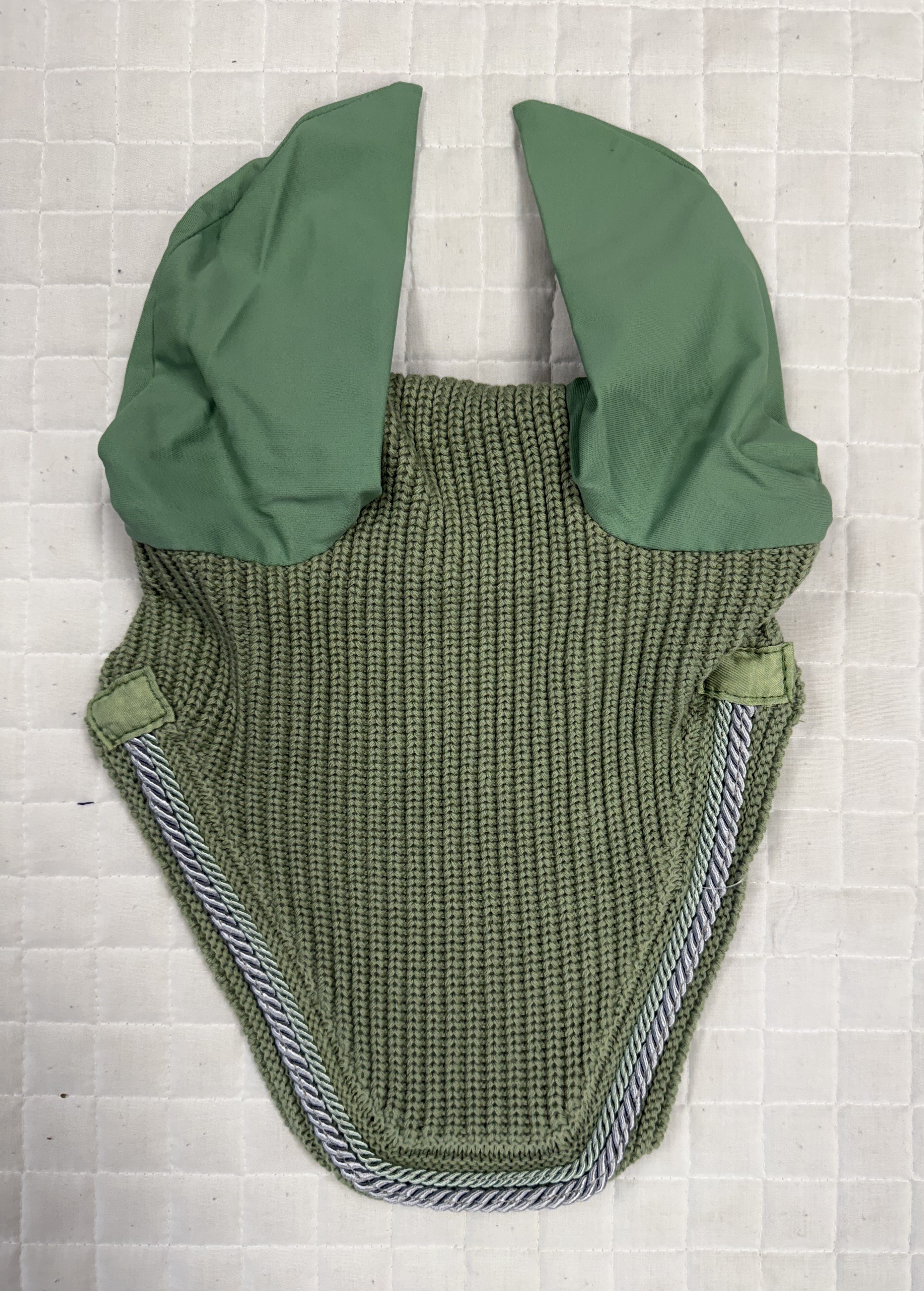 Lucky Ovation Ear Bonnet