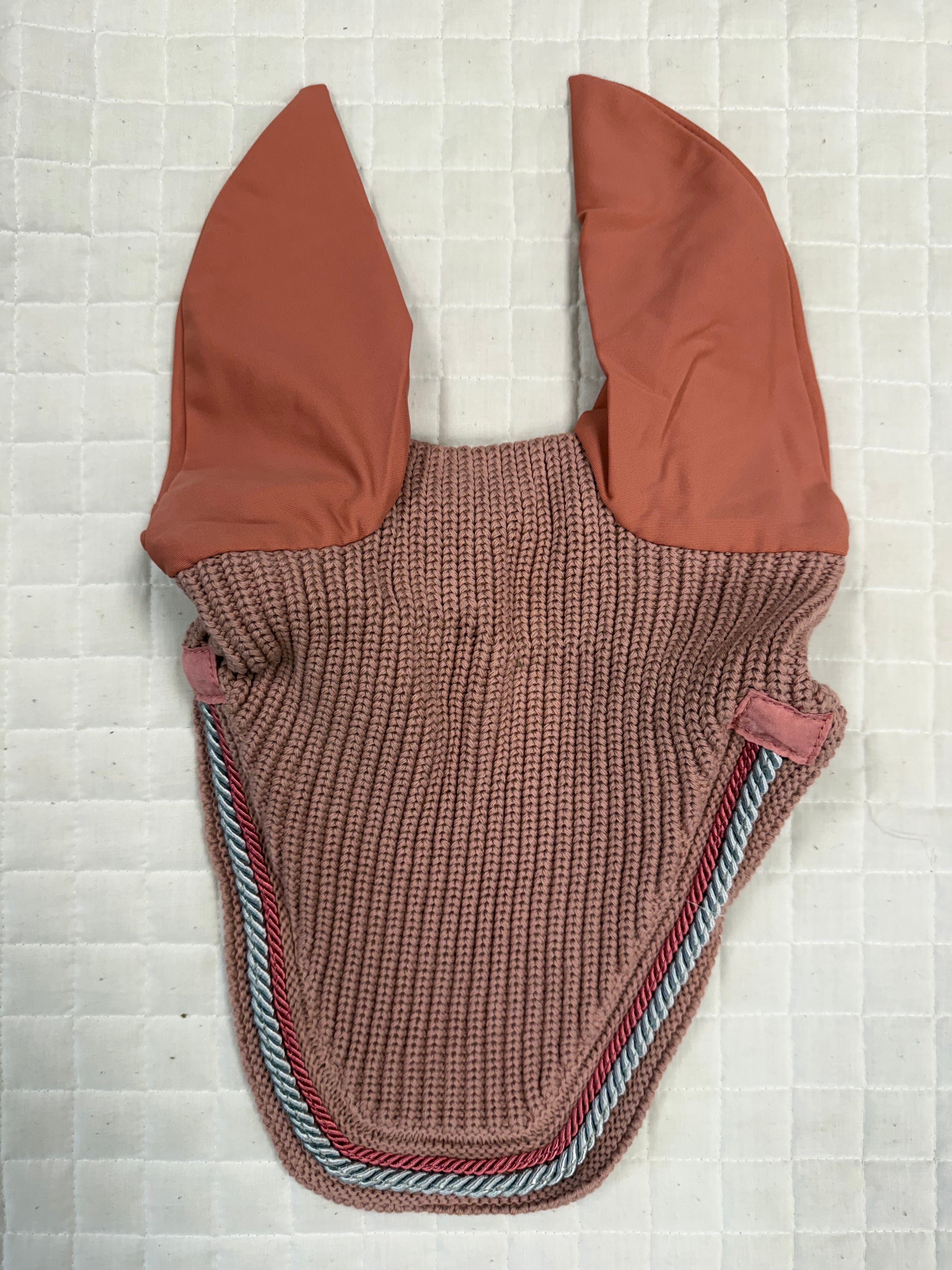 Lucky Ovation Ear Bonnet