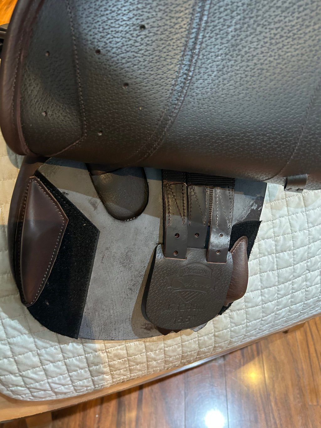 Ovation Pony Close Contact Saddle