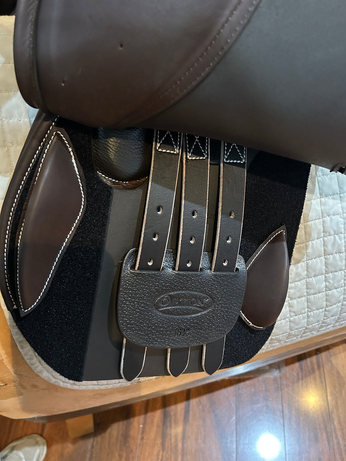 Ovation Explorer Close Contact Saddle