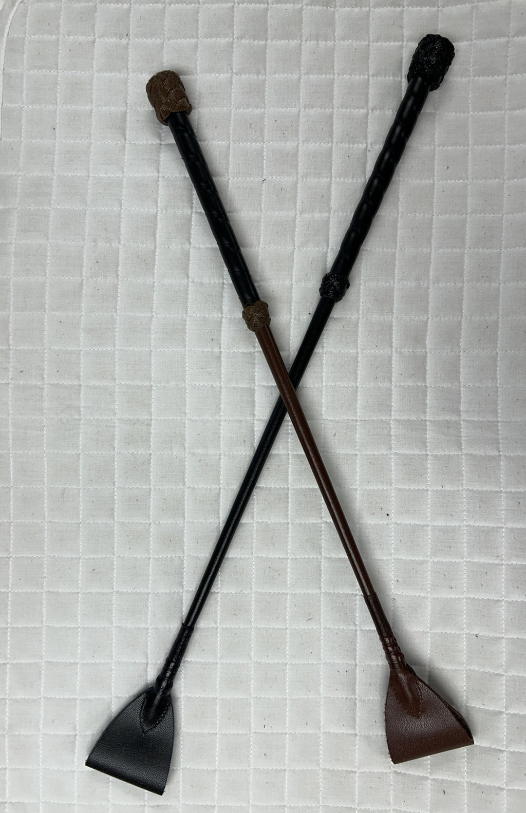 Hunter Show Bats