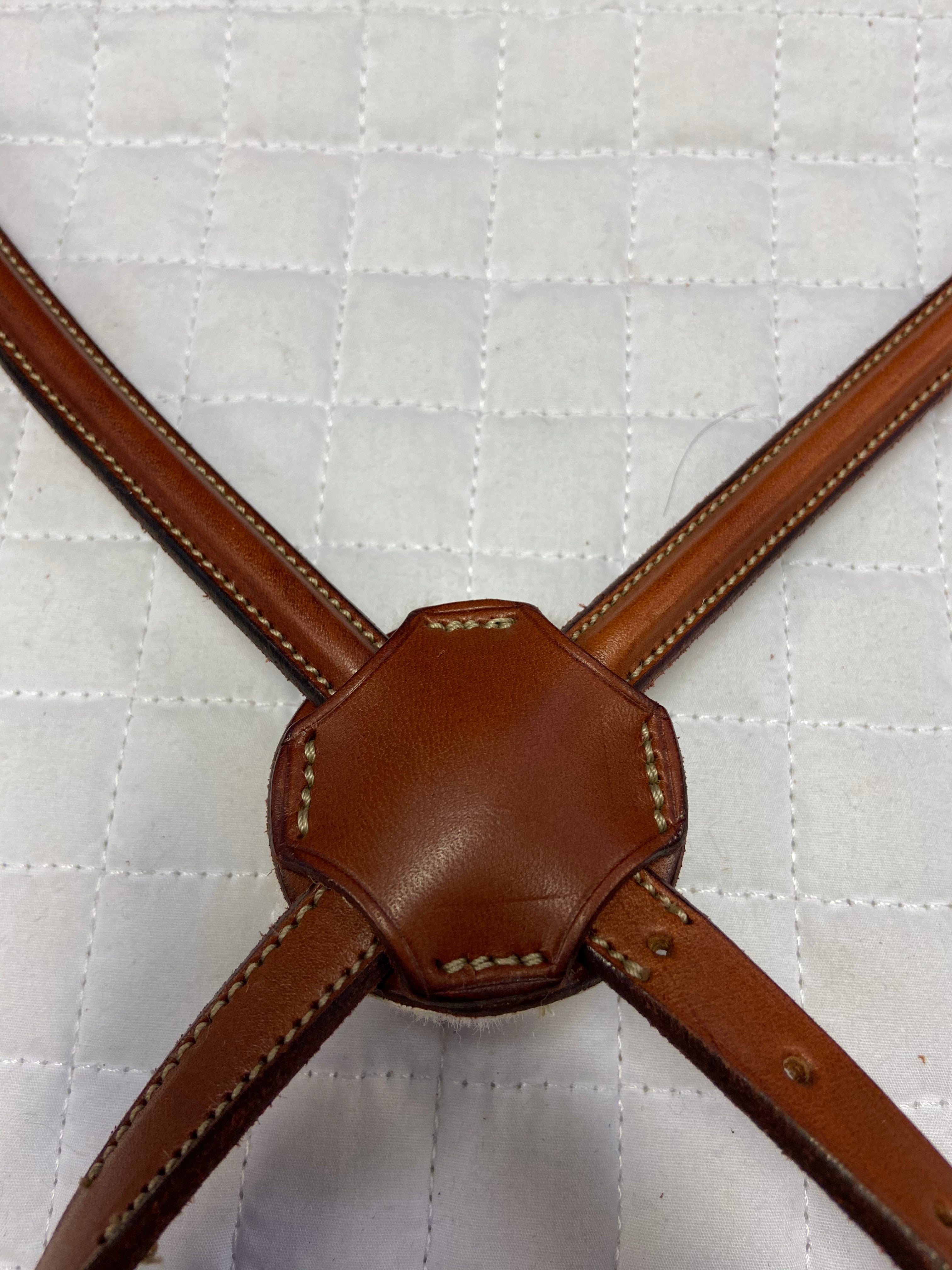 Edgewood Raised Figure 8