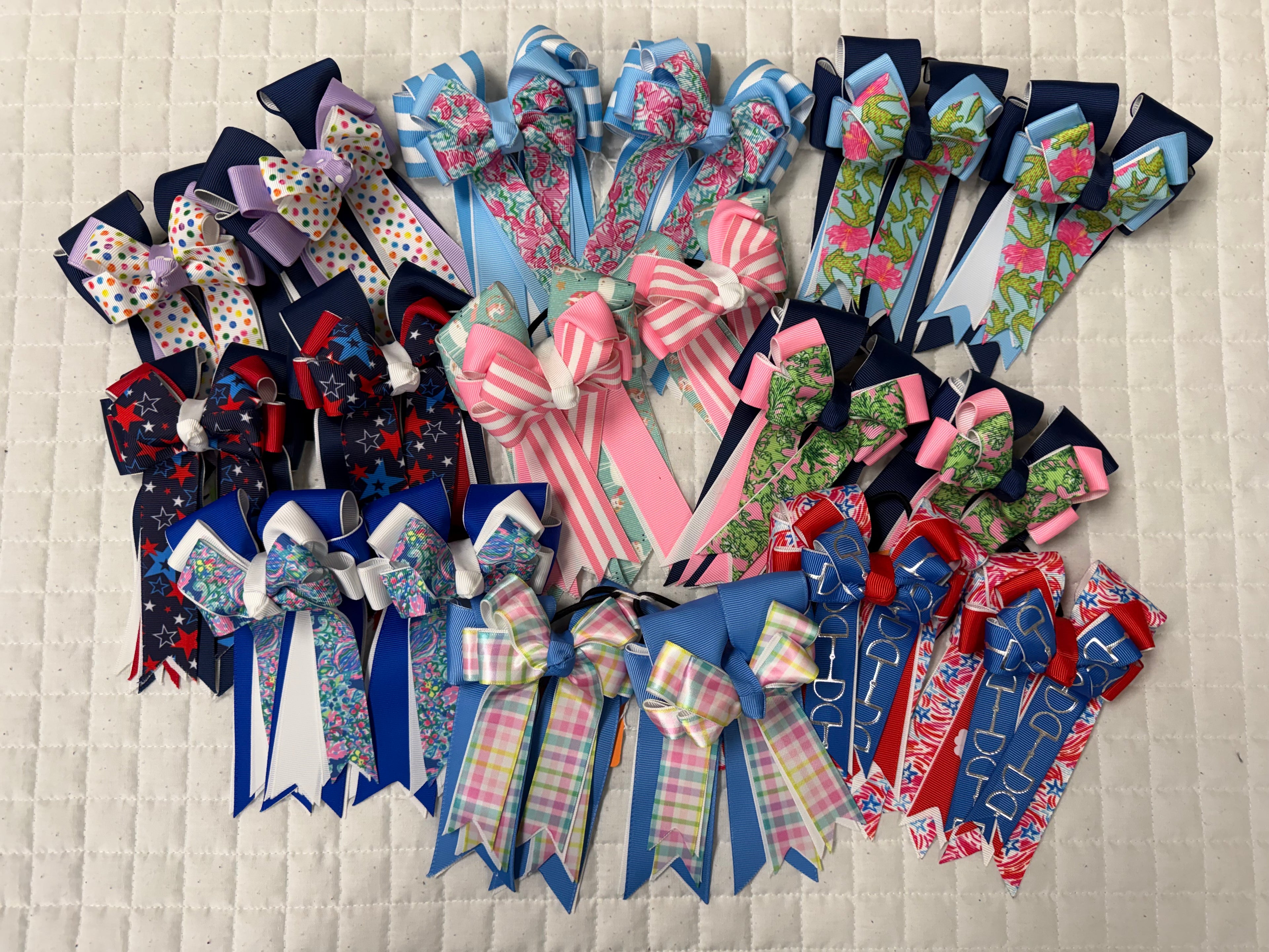 Hair Bows w Elastics