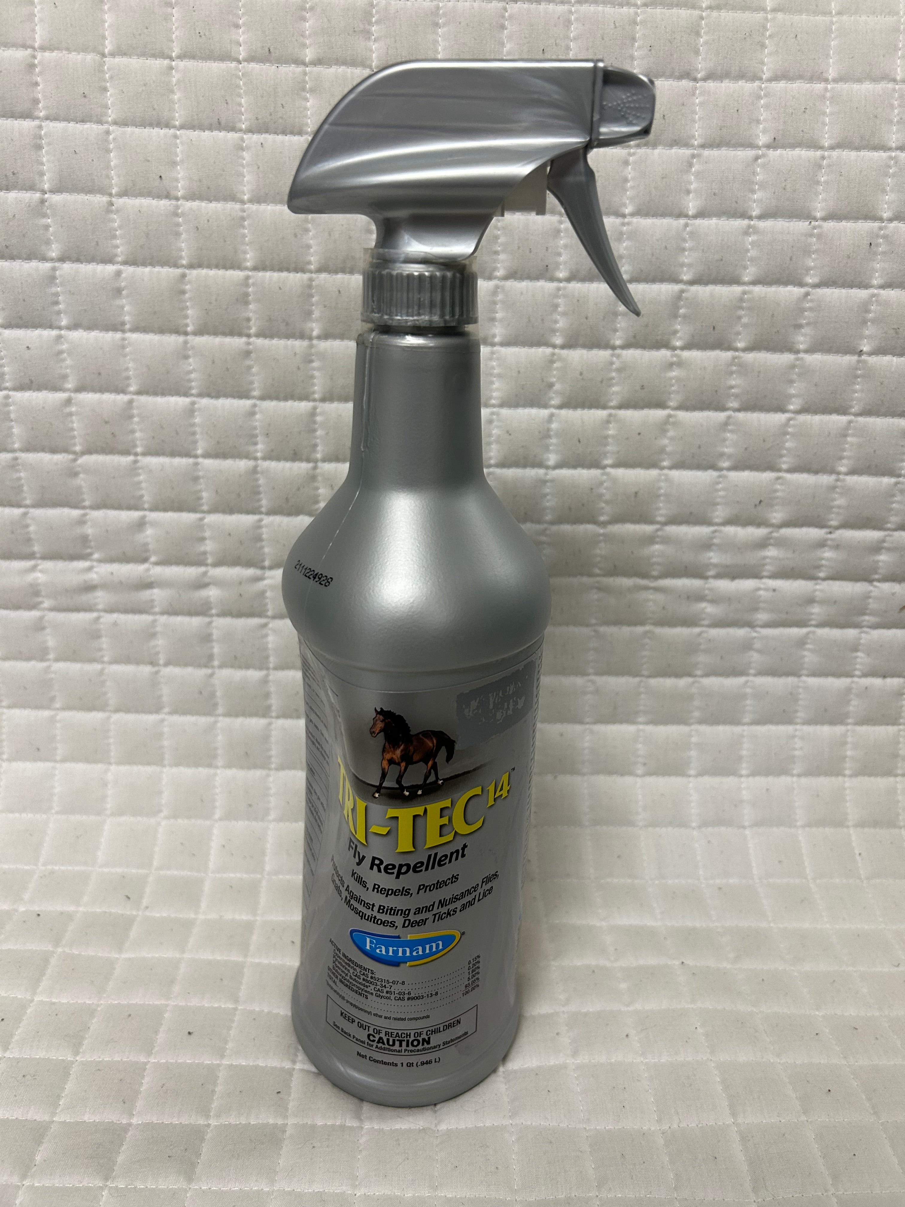 Tri Tec 14 Fly Spray Quart w Sprayer