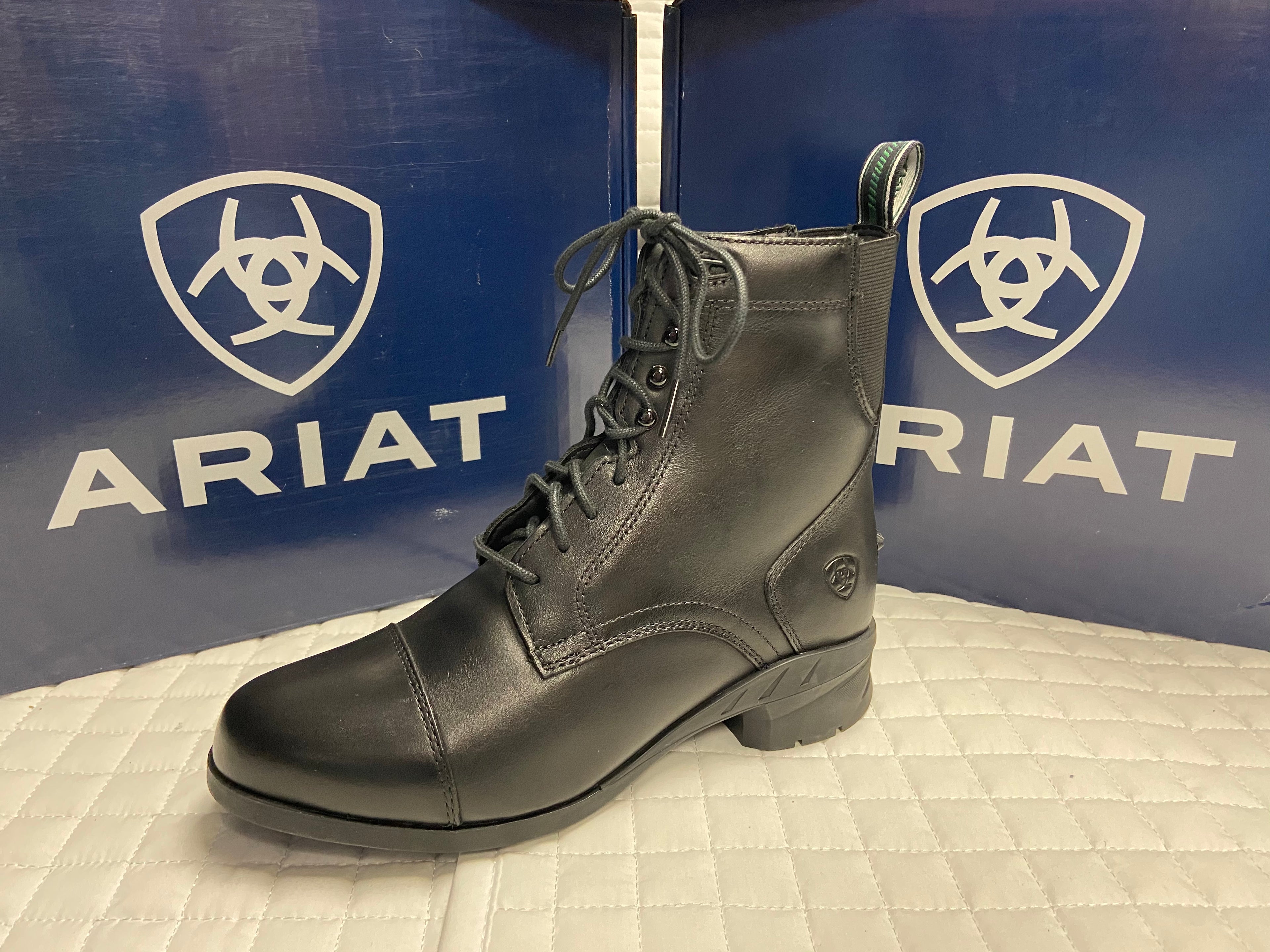 *SALE* Ariat Ladies Heritage Lace Paddock Boots B and C Width