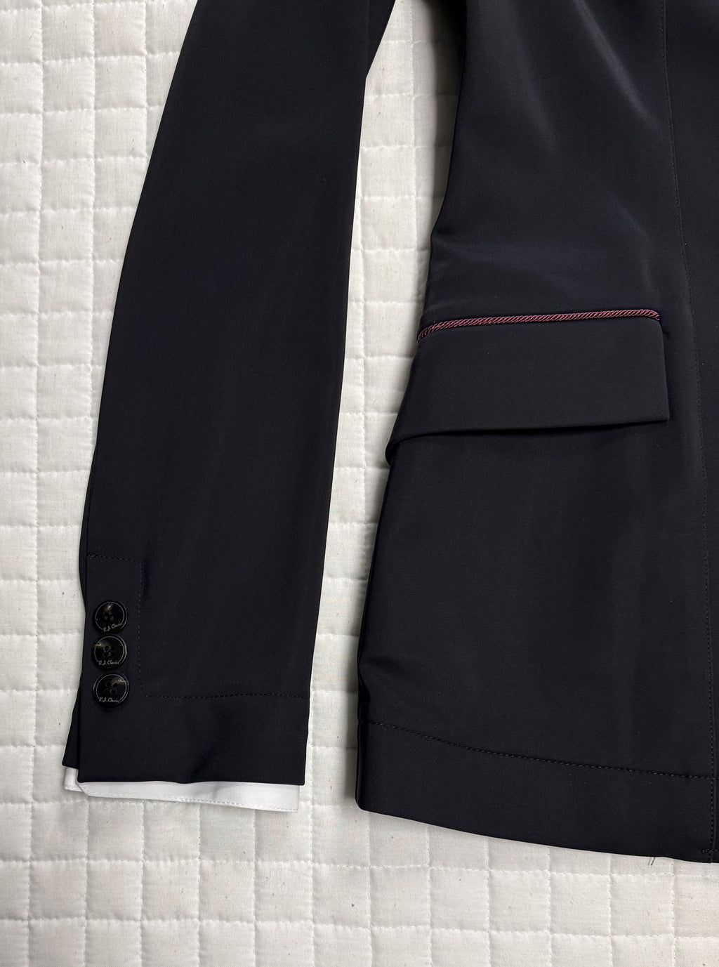 Ladies RJ Classics Monterey Black w Burgundy Piping Show Jacket