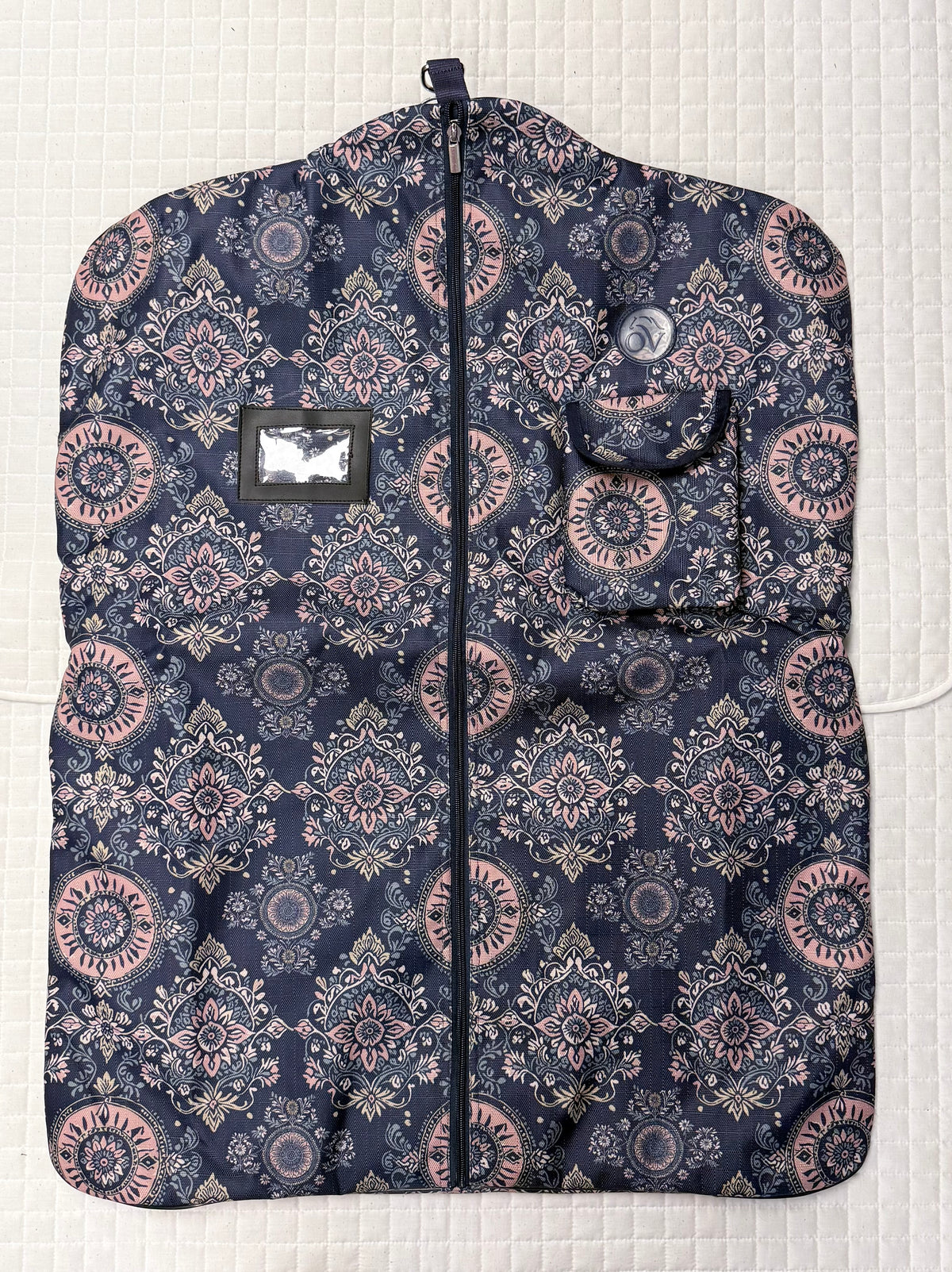Ovation 1200D Garment Bag