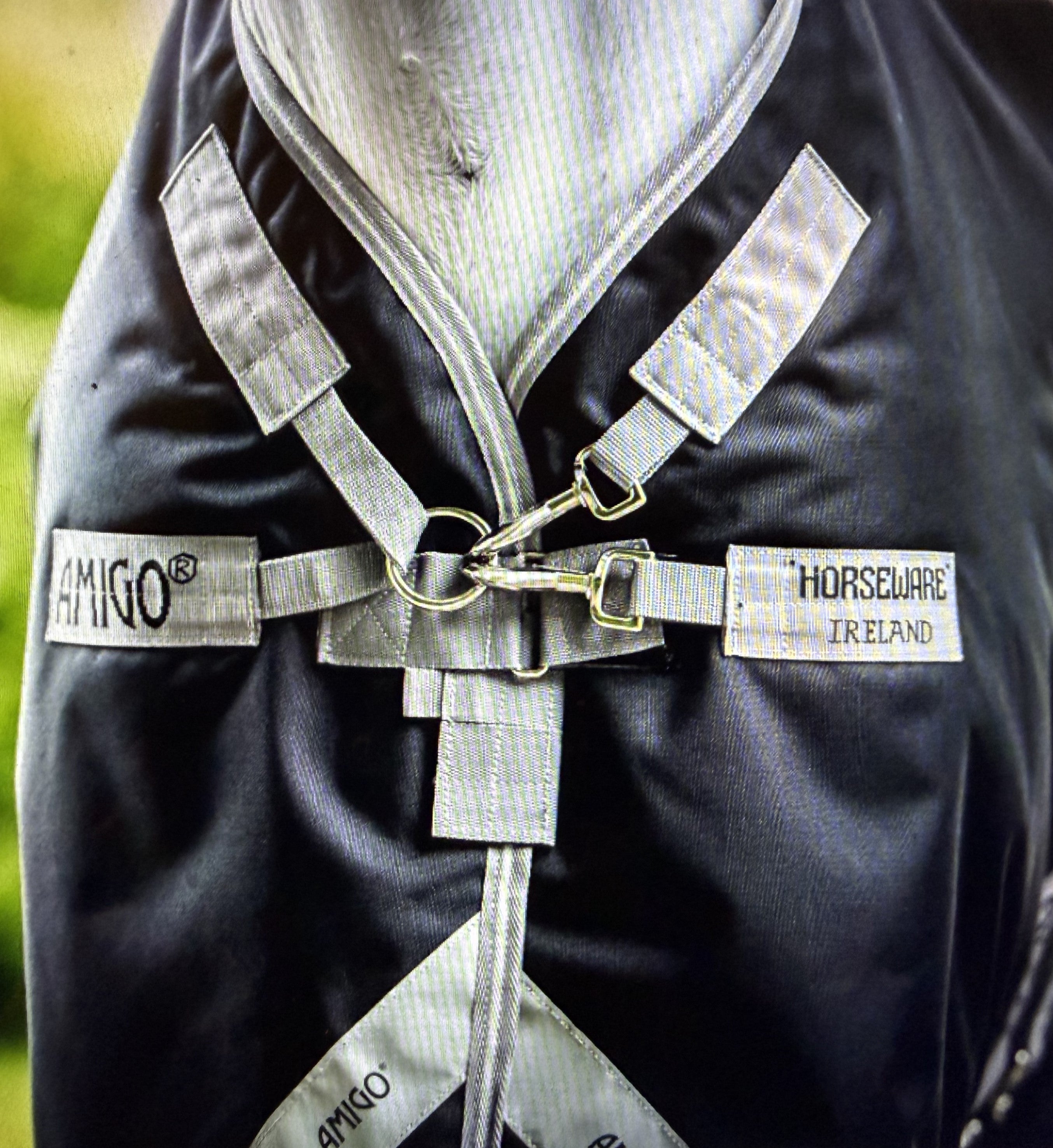 Amigo® Bravo 1200D Plus Turnout (400g Heavy)