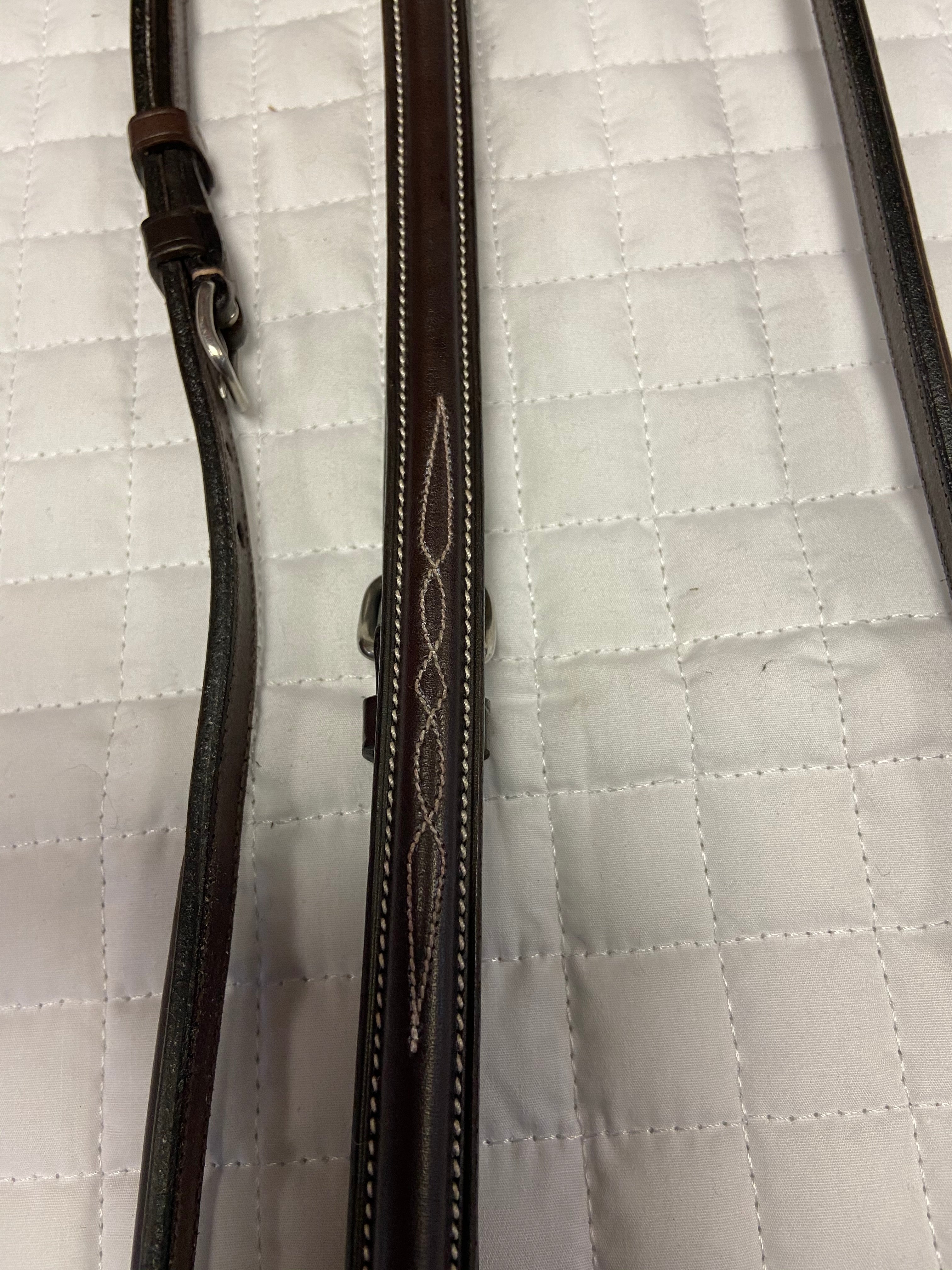 Aramas Fancy Stitch Martingale