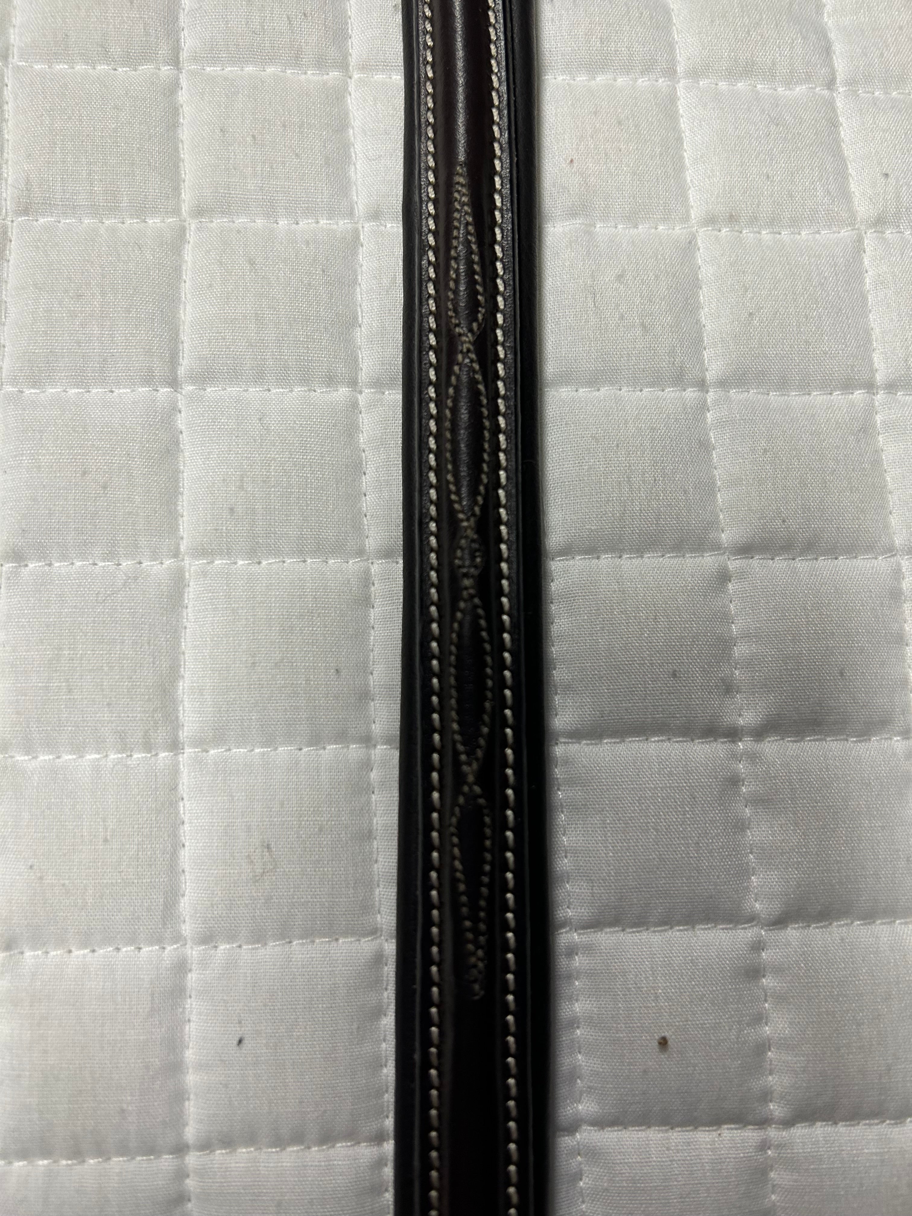 Avignon Standing Martingale