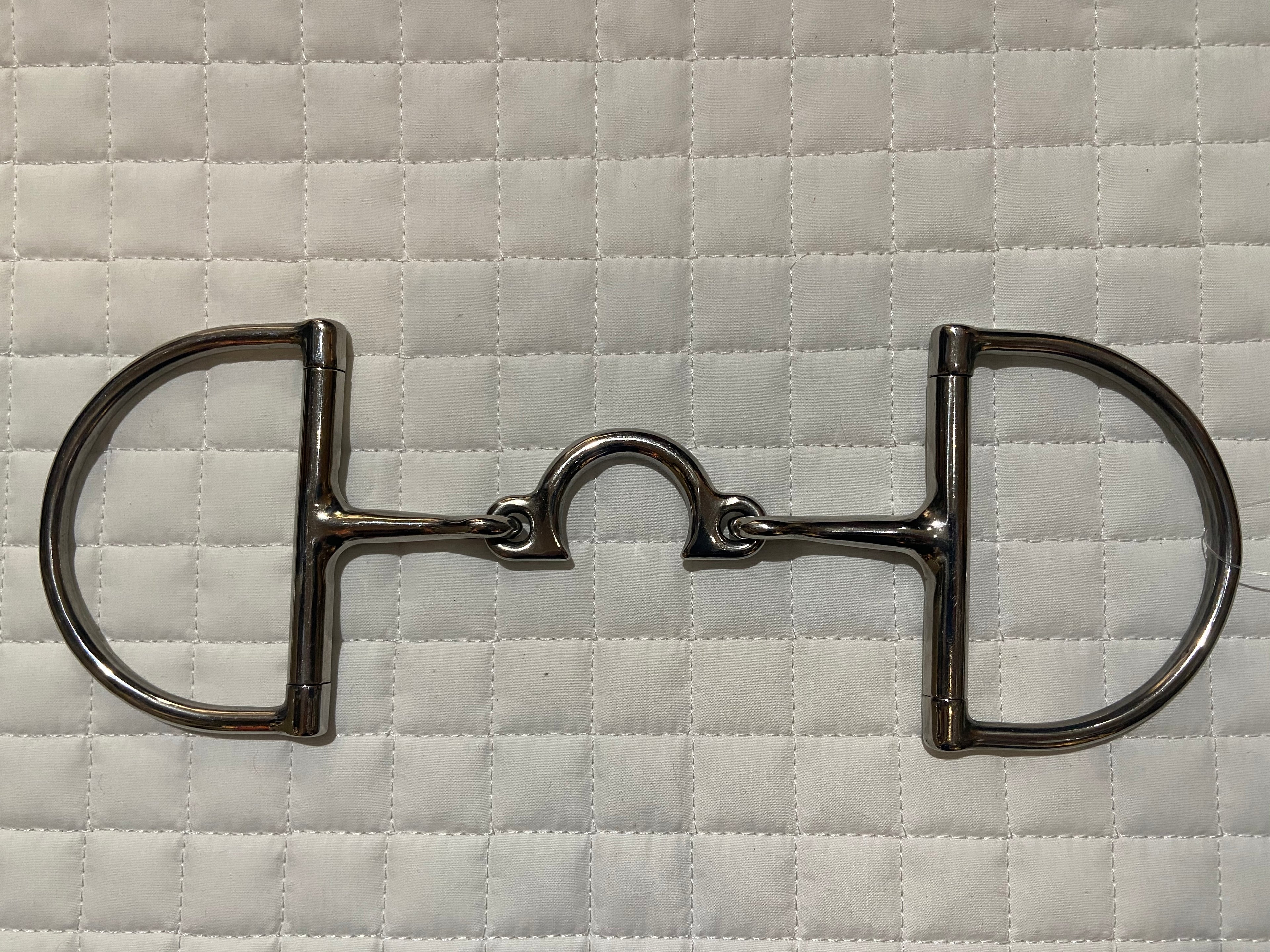 Broken Jointed Segunda King Dee Ring