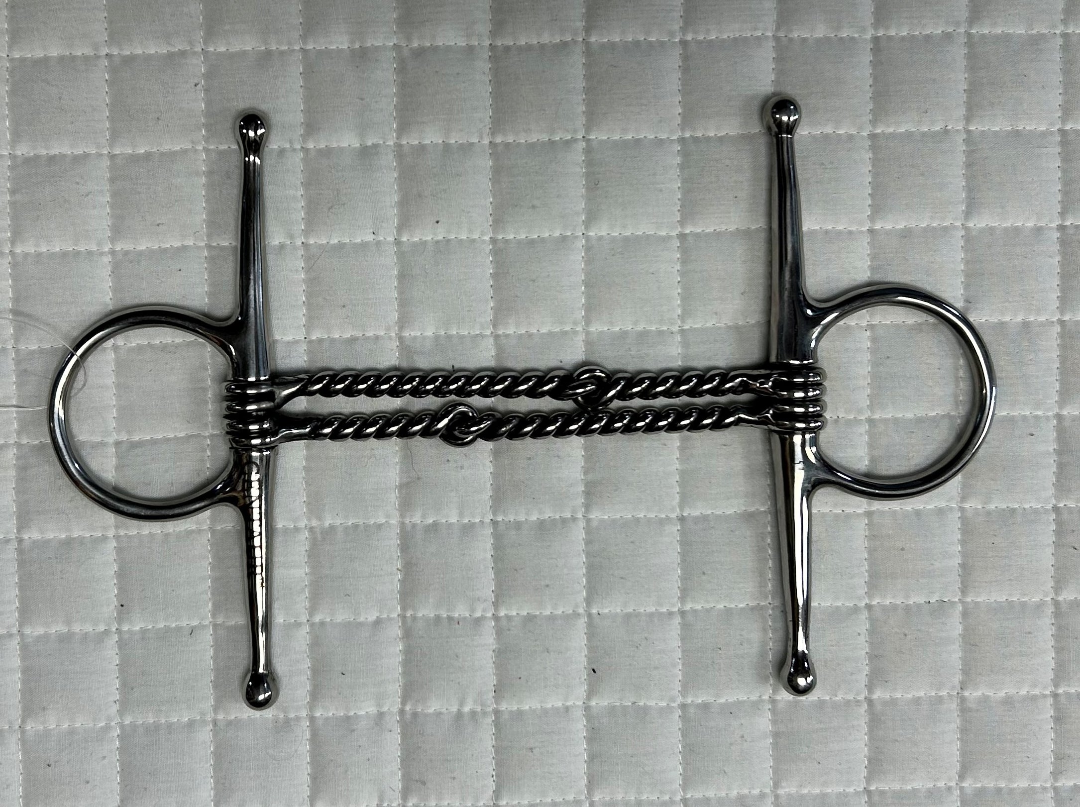 Double Twisted Wire Full Cheek